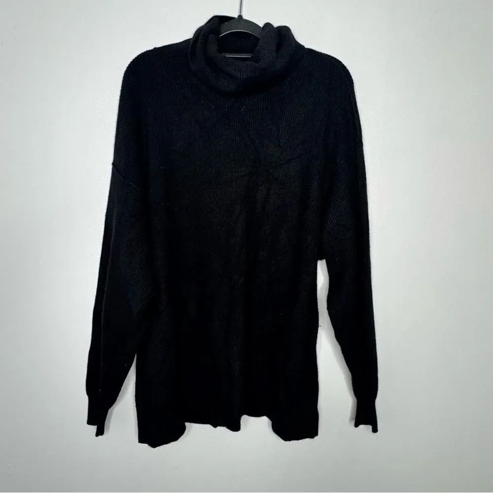 Free people black heavy sweater size small